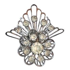 Vintage Clear Rhinestone Silver Tone Rivet Flower Starburst/Angel Brooch Pin